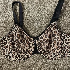 Chantelle bra like new condition